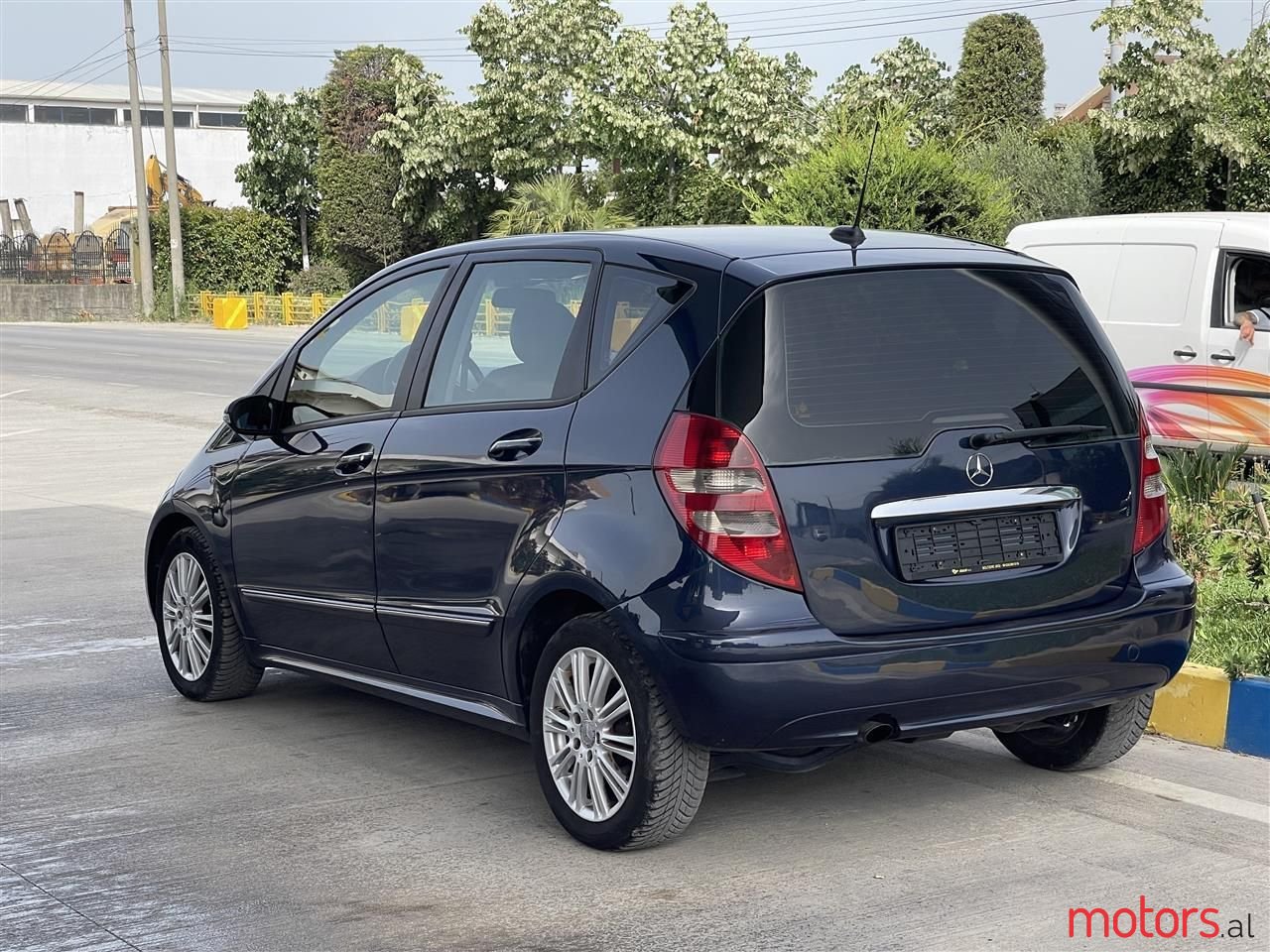2006' Mercedes-Benz A 180 photo #2