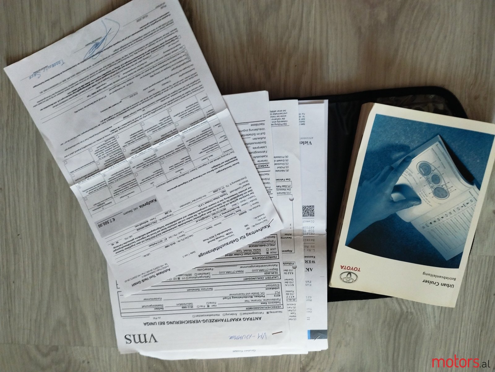 2009' Toyota Urban Cruiser photo #6