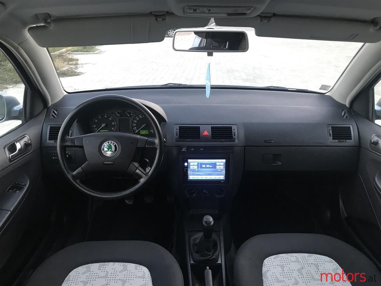 2004' Skoda Fabia photo #2