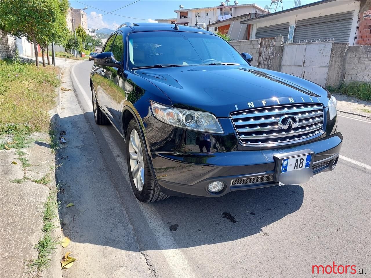 2005' Infiniti FX photo #1