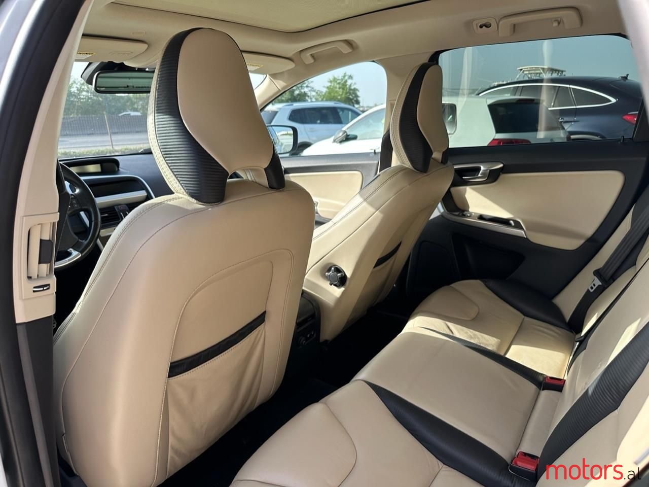 2010' Volvo Xc 60 photo #5