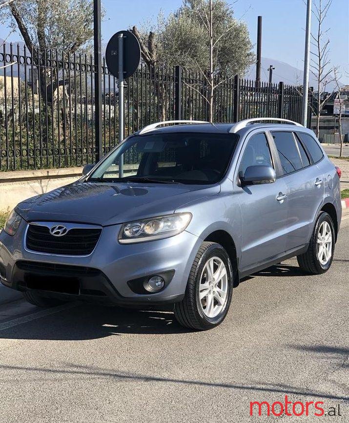 2011' Hyundai Santa Fe photo #1