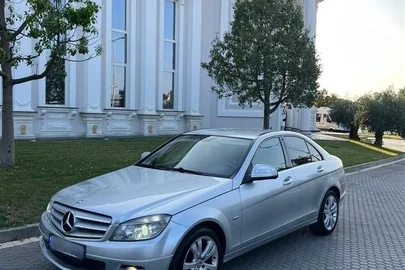 2007' Mercedes-Benz C 220