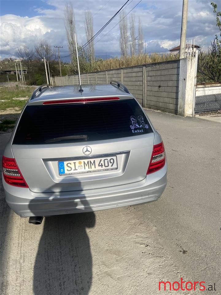 2013' Mercedes-Benz C 220 photo #2