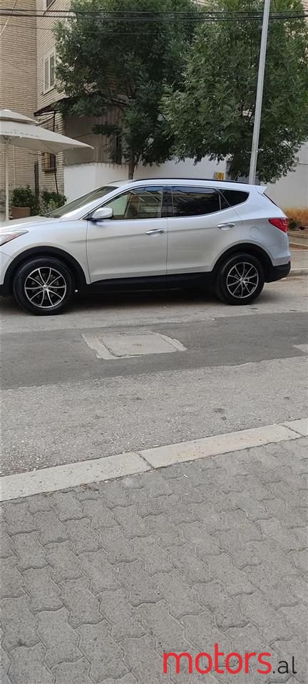 2013' Hyundai Santa Fe photo #4