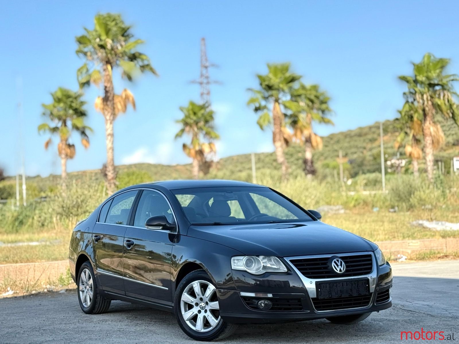 2008' Volkswagen Passat photo #1