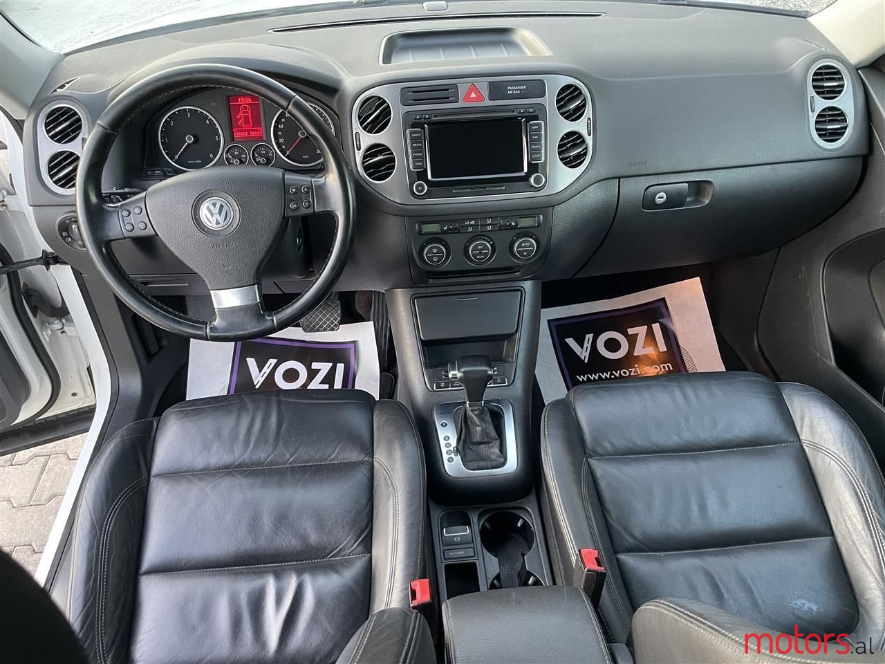 2009' Volkswagen Tiguan photo #2