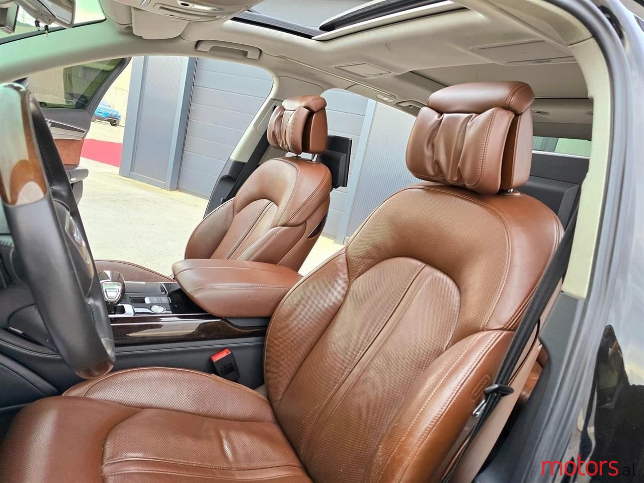 2013' Audi A8 photo #6