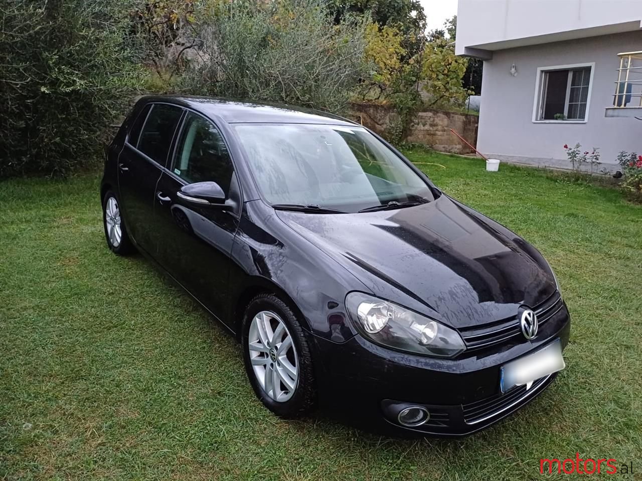 2010' Volkswagen Golf photo #1