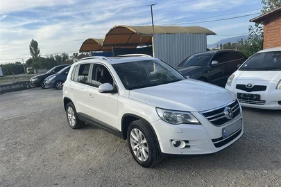2010' Volkswagen Tiguan