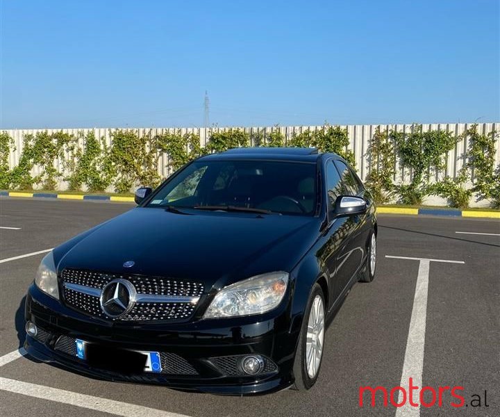 2009' Mercedes-Benz C 300 photo #1