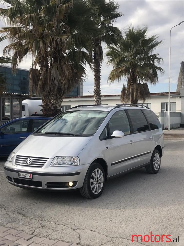 2005' Volkswagen Sharan photo #1