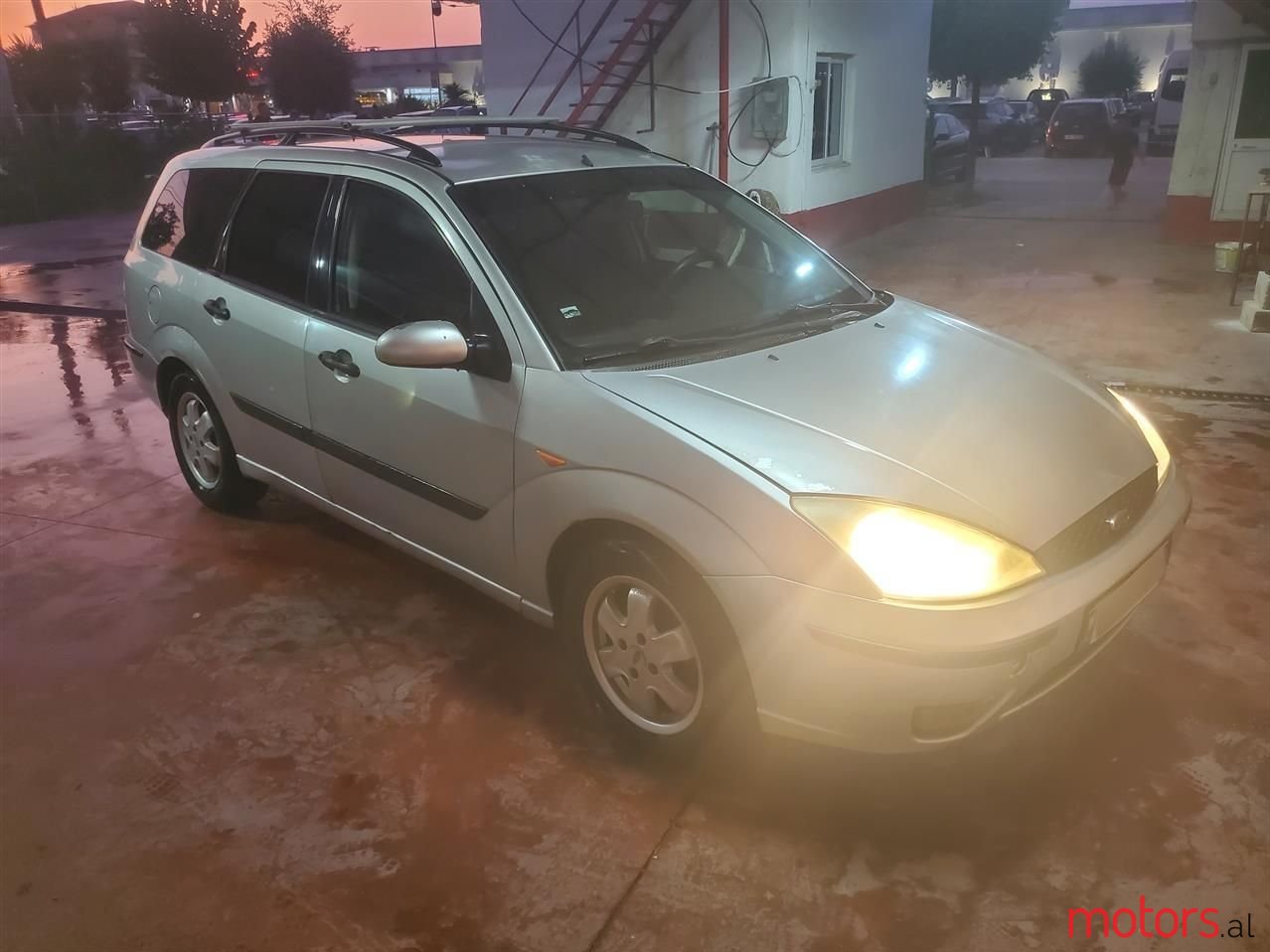 2002' Ford Focus photo #6