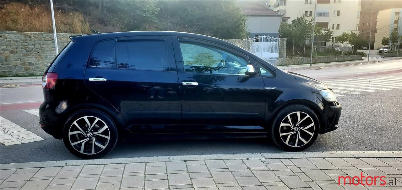 2005' Volkswagen Golf Plus photo #3