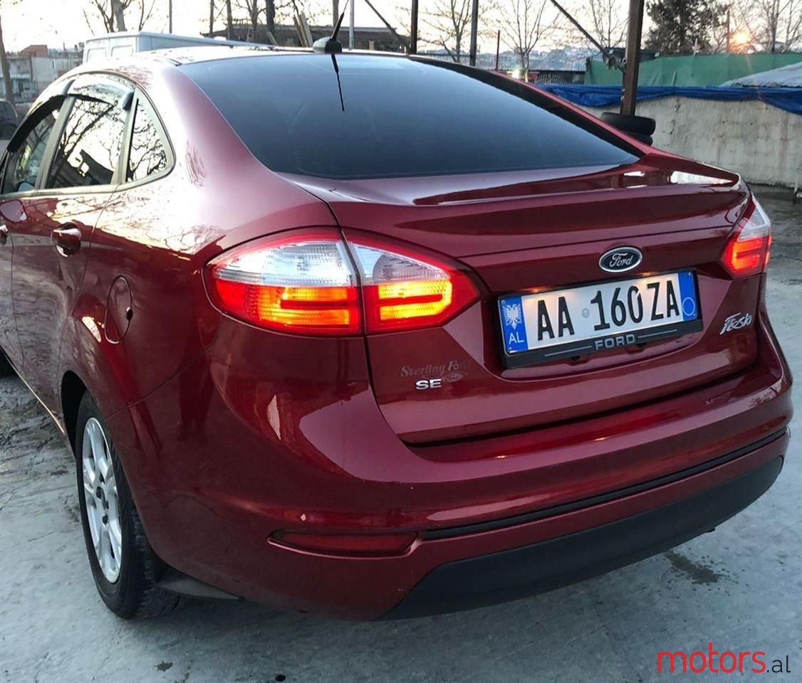 2015' Ford Fiesta photo #5