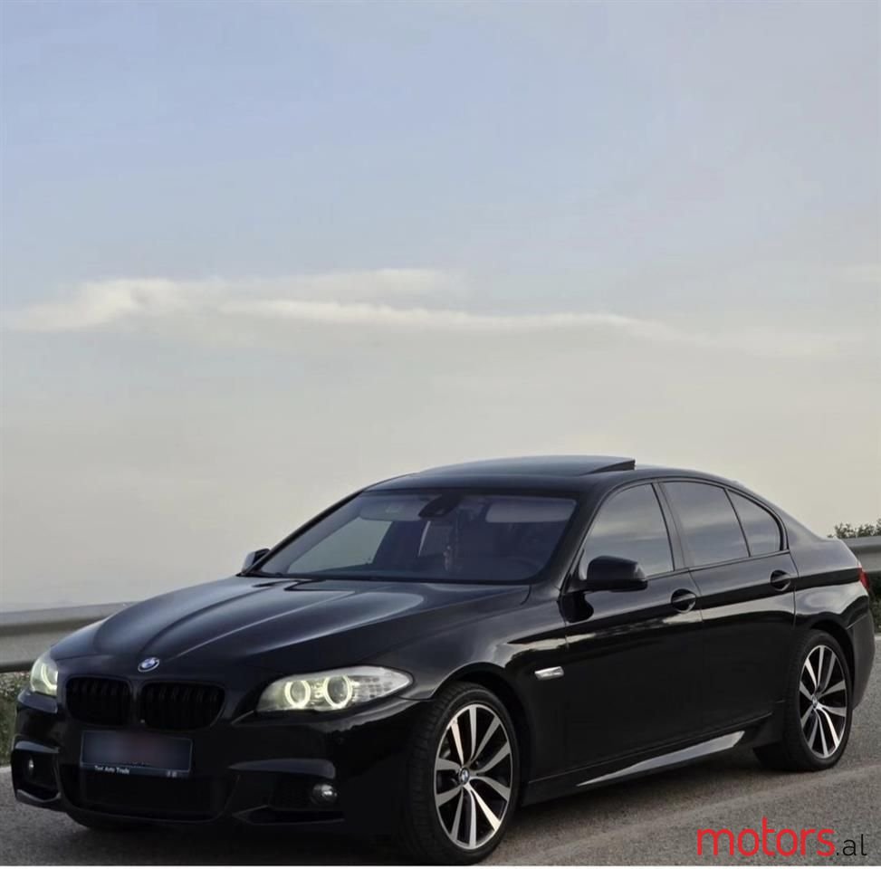 2011' BMW 530 photo #1