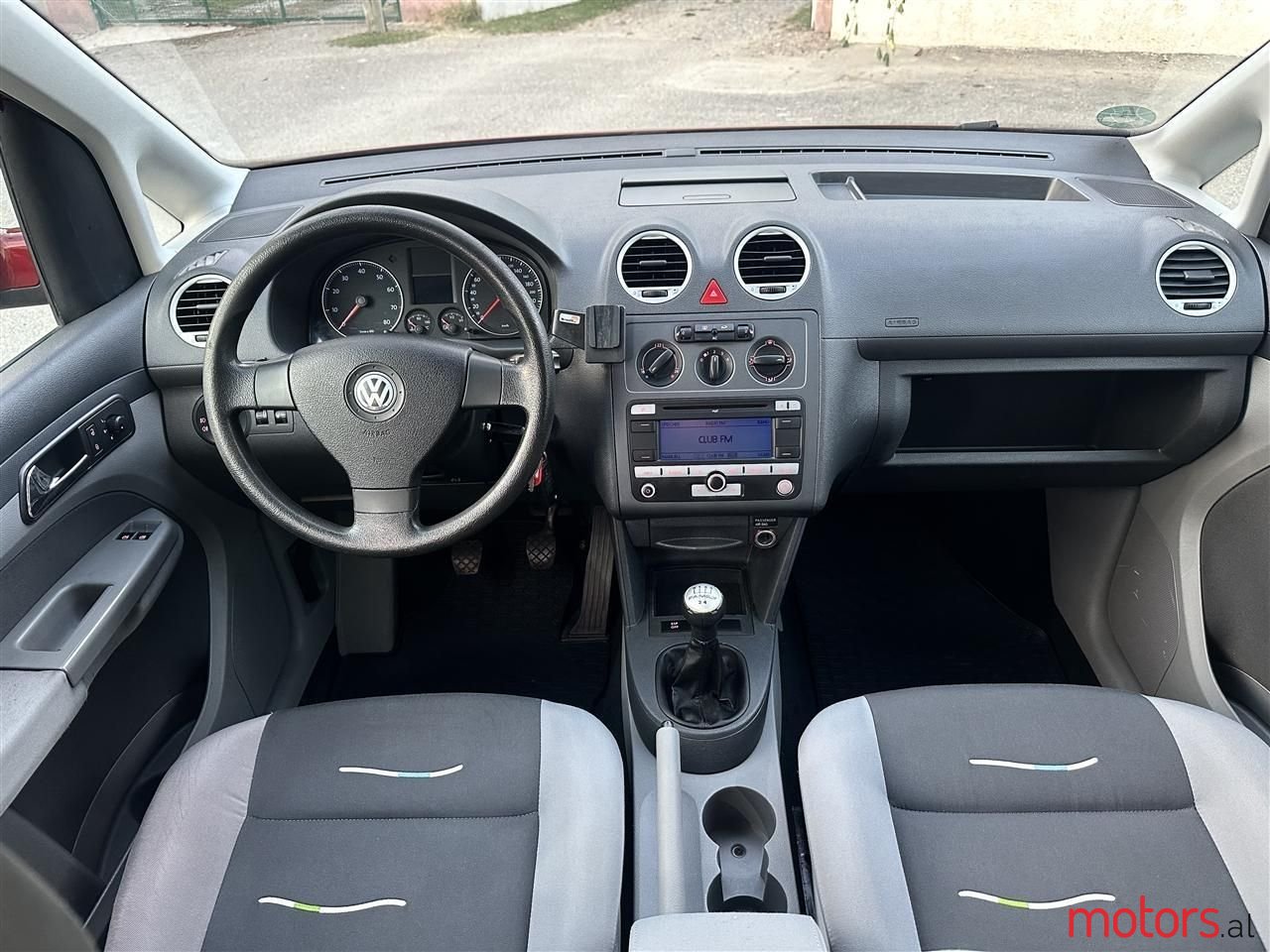 2007' Volkswagen Caddy photo #4