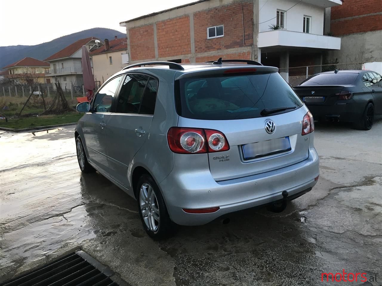 2011' Volkswagen Golf Plus photo #3