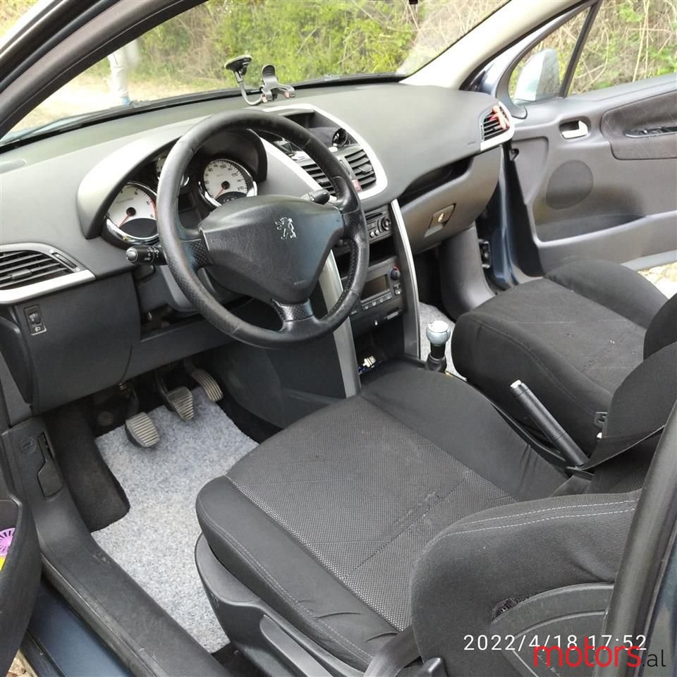 2007' Peugeot 207 photo #4