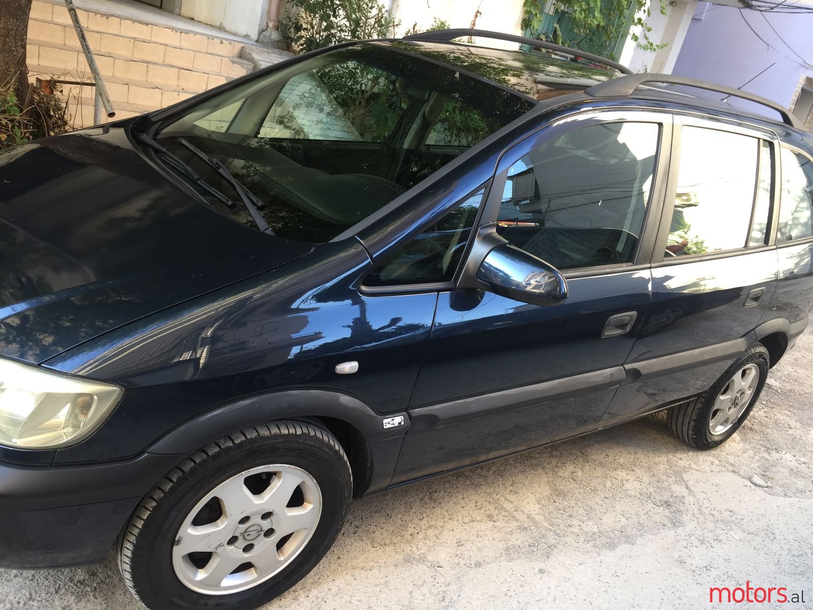 2003' Opel Zafira photo #3