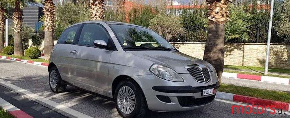 2004' Lancia Ypsilon photo #1