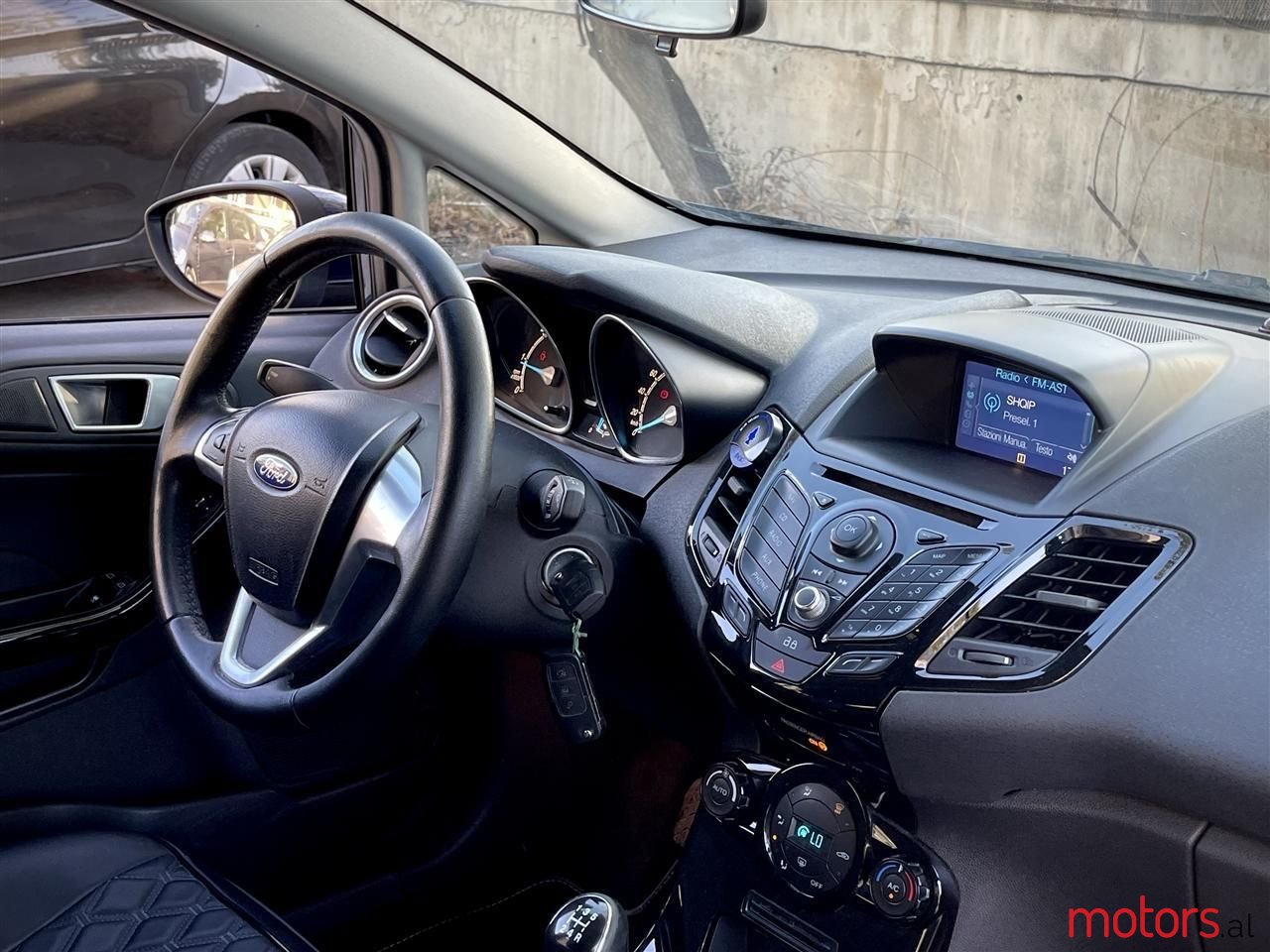 2014' Ford Fiesta photo #5