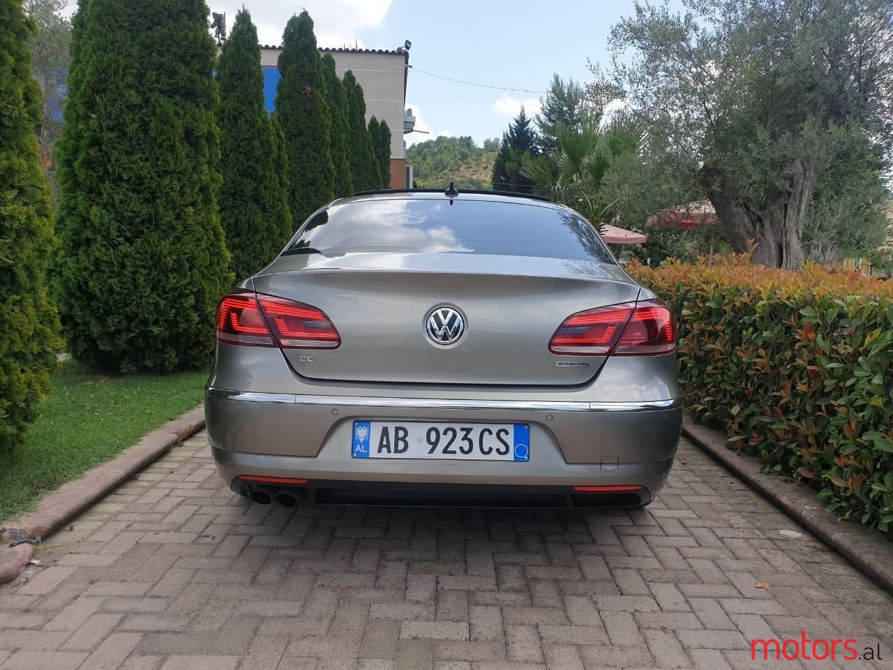 2013' Volkswagen Passat photo #2