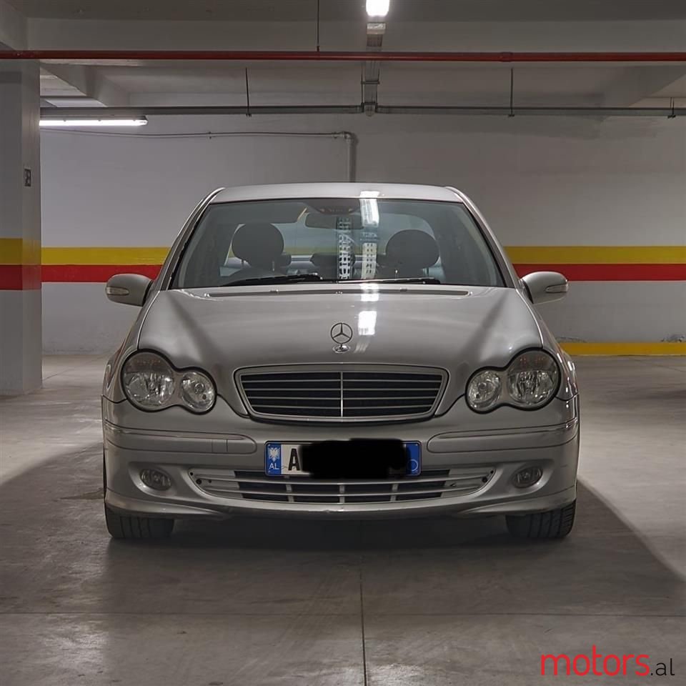 2005' Mercedes-Benz C 270 photo #3