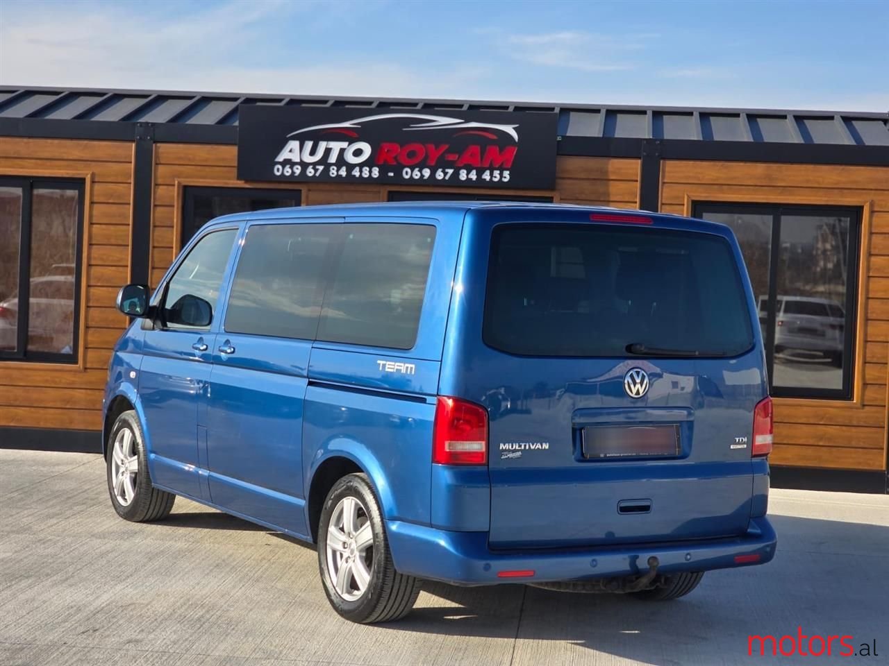 2011' Volkswagen T6 Multivan photo #4