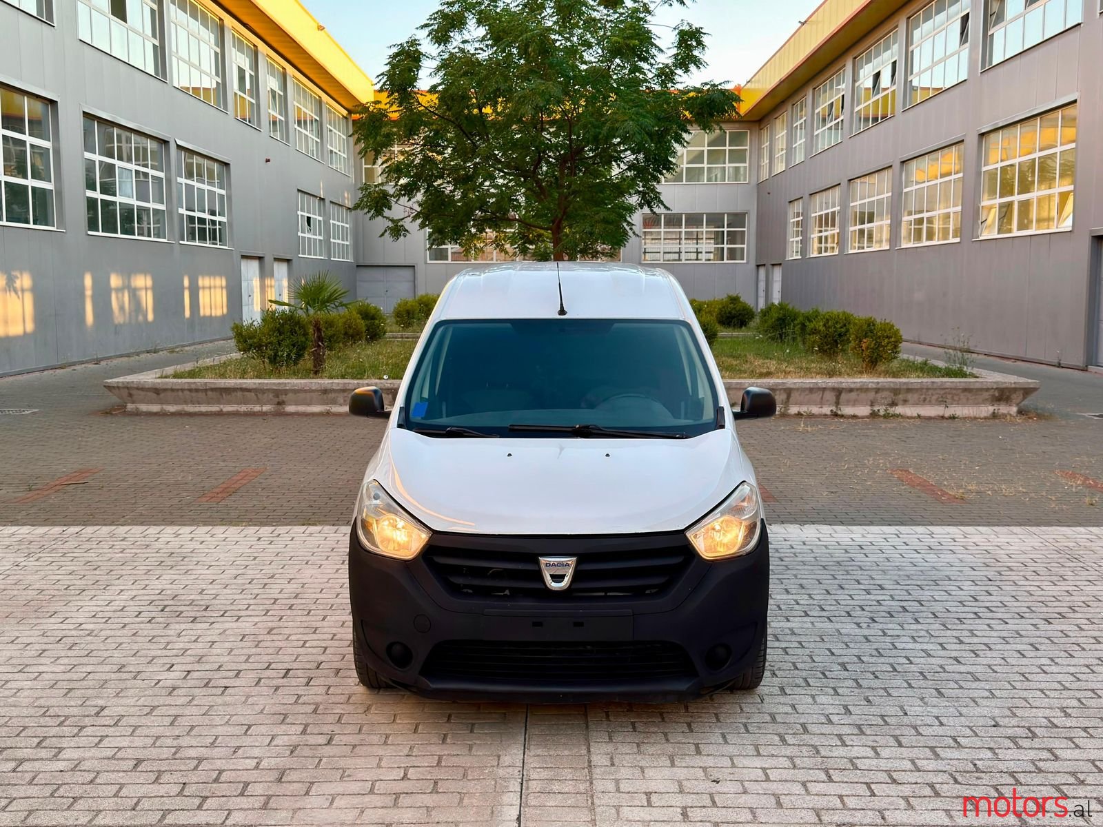 2015' Dacia Dokker photo #3
