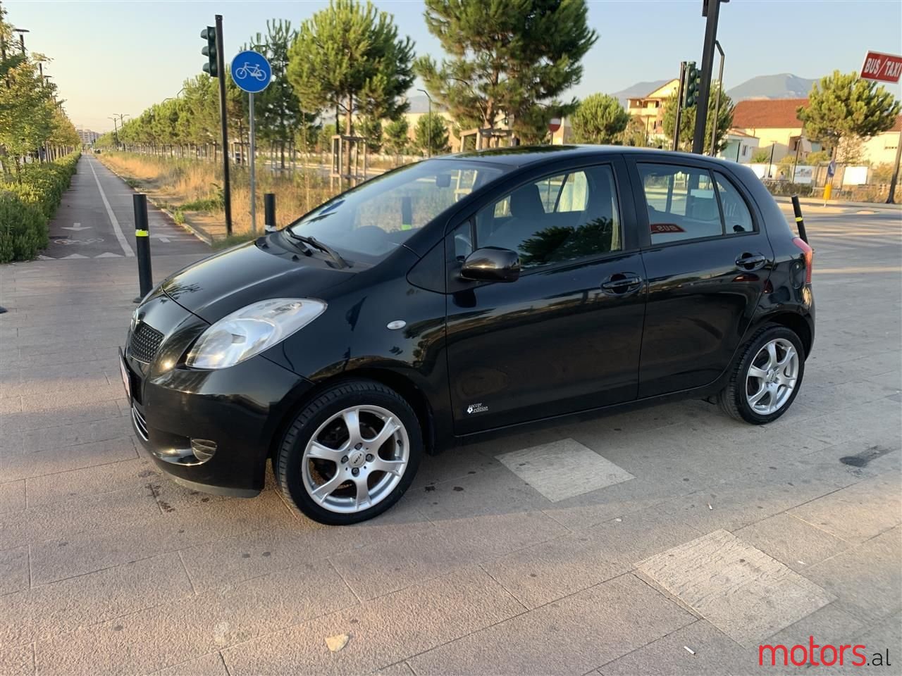 2006' Toyota Yaris photo #5