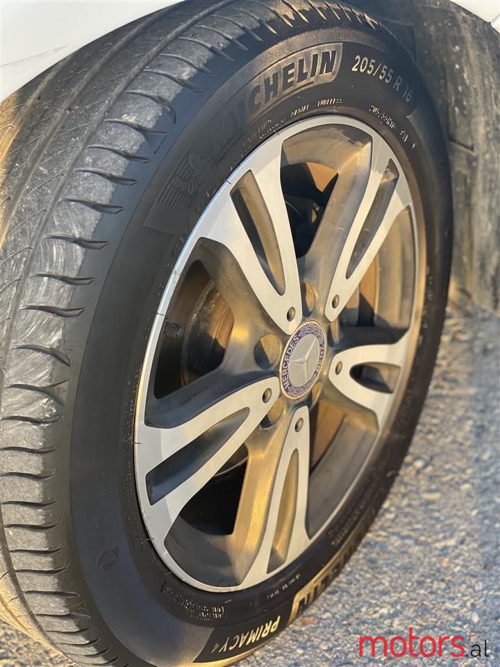 2016' Mercedes-Benz A 160 photo #6