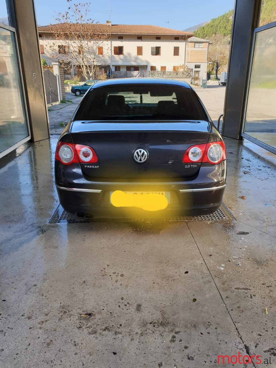 2005' Volkswagen Passat photo #2