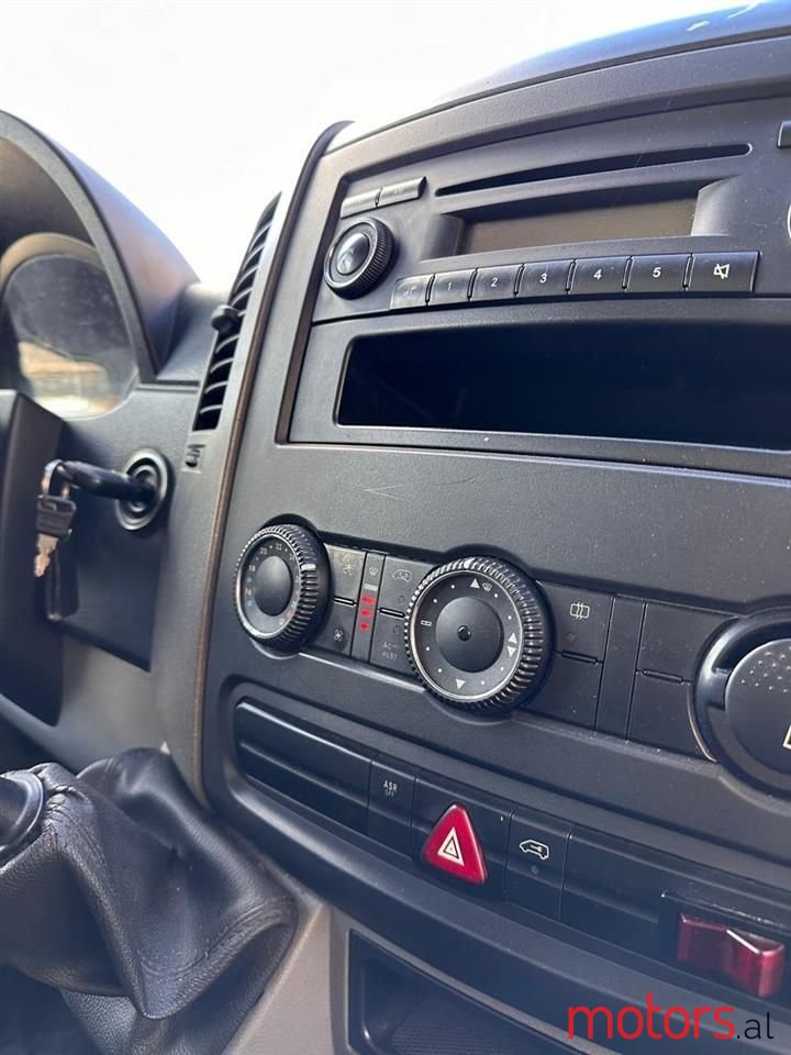 2008' Mercedes-Benz C 220 photo #3