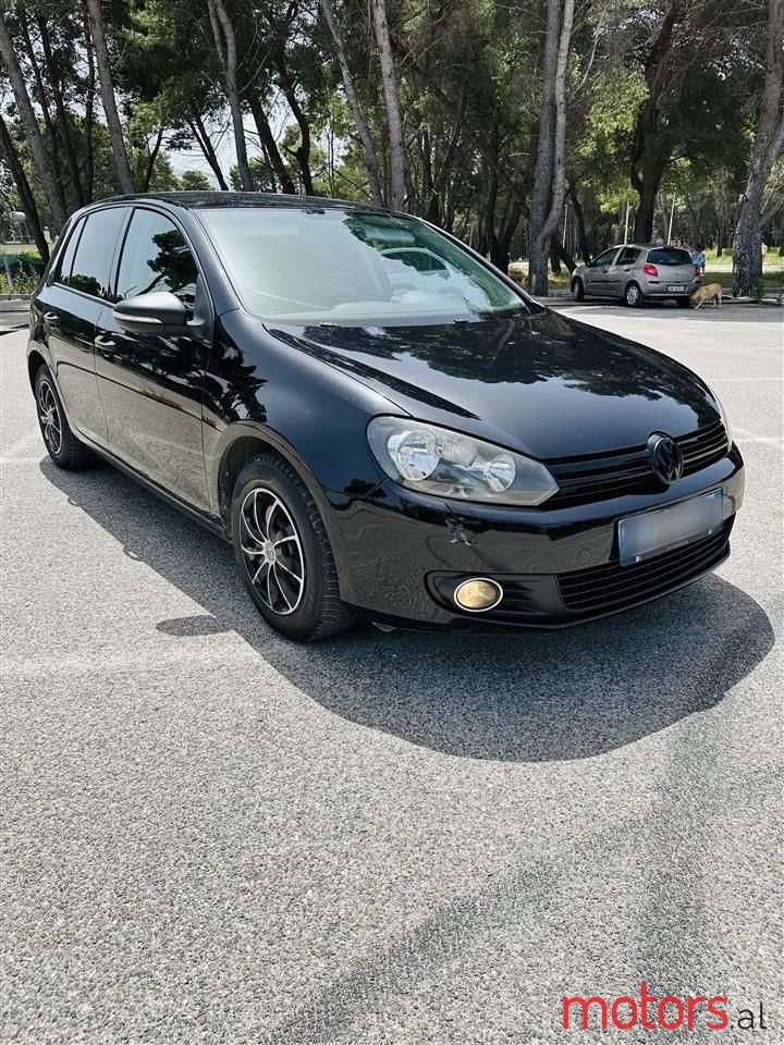 2010' Volkswagen Golf photo #3