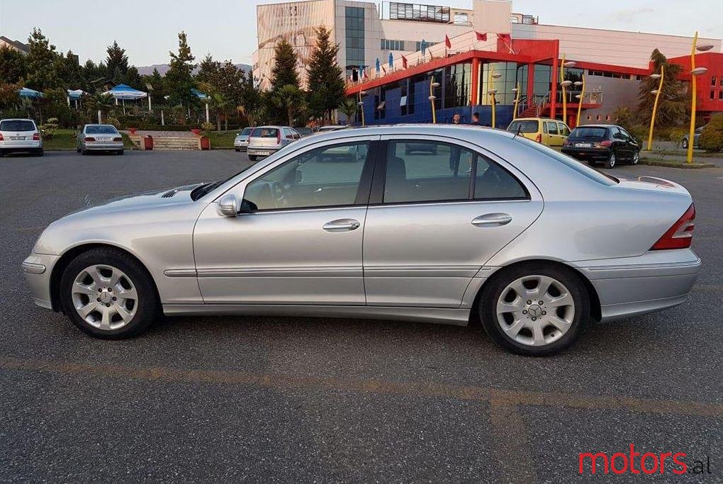 2007' Mercedes-Benz C 220 photo #1
