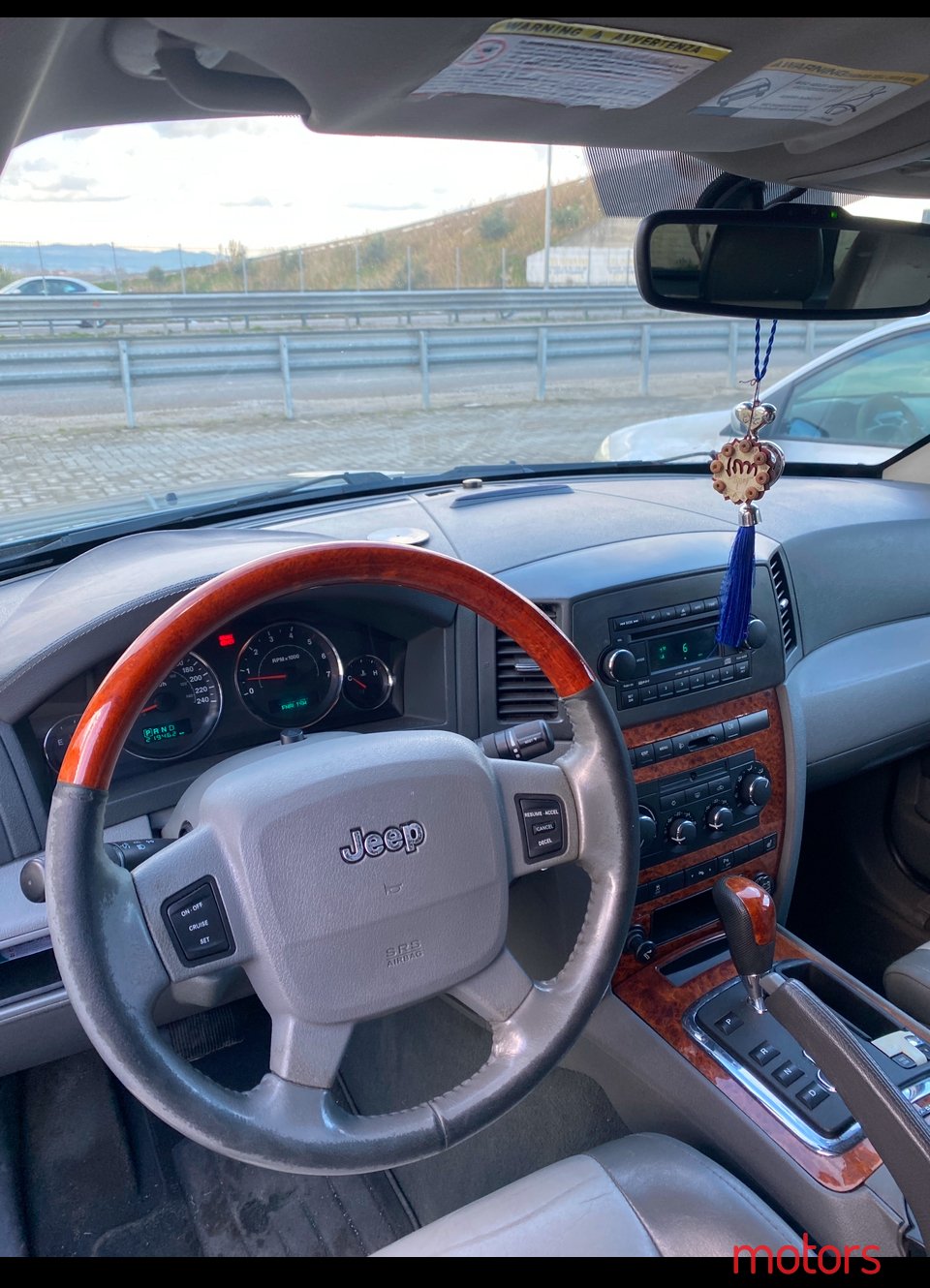 2007' Jeep Grand Cherokee photo #7