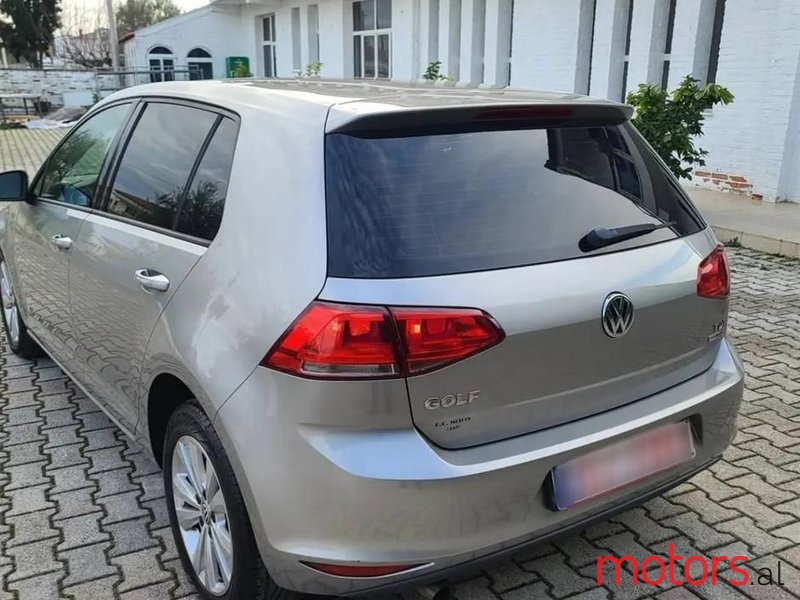 2014' Volkswagen Golf photo #2