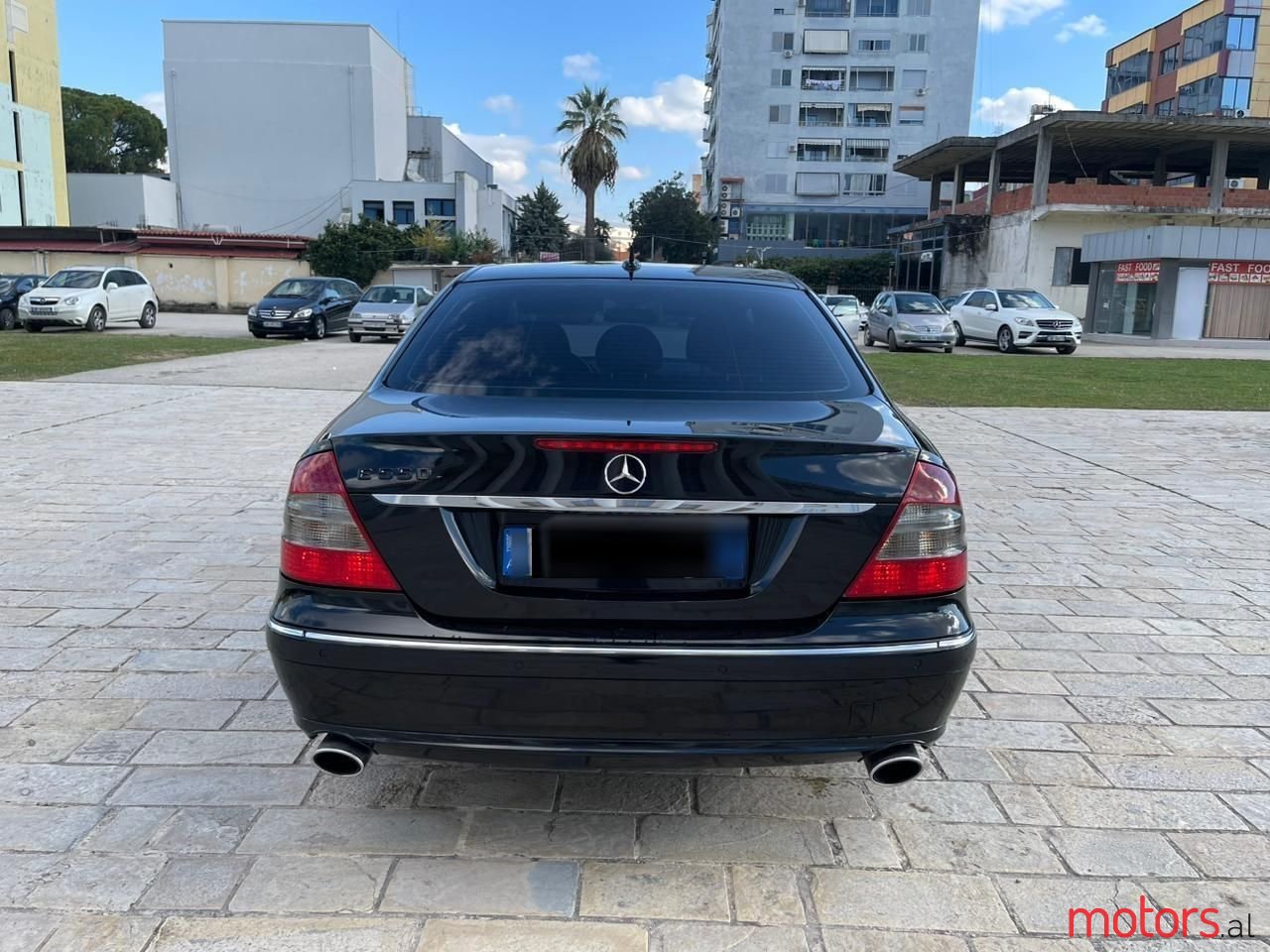 2008' Mercedes-Benz E 500 photo #5