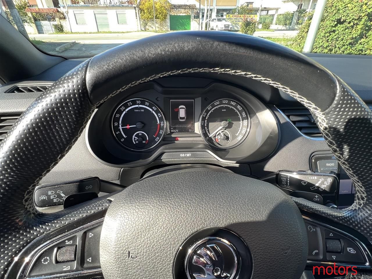 2015' Skoda Octavia photo #2