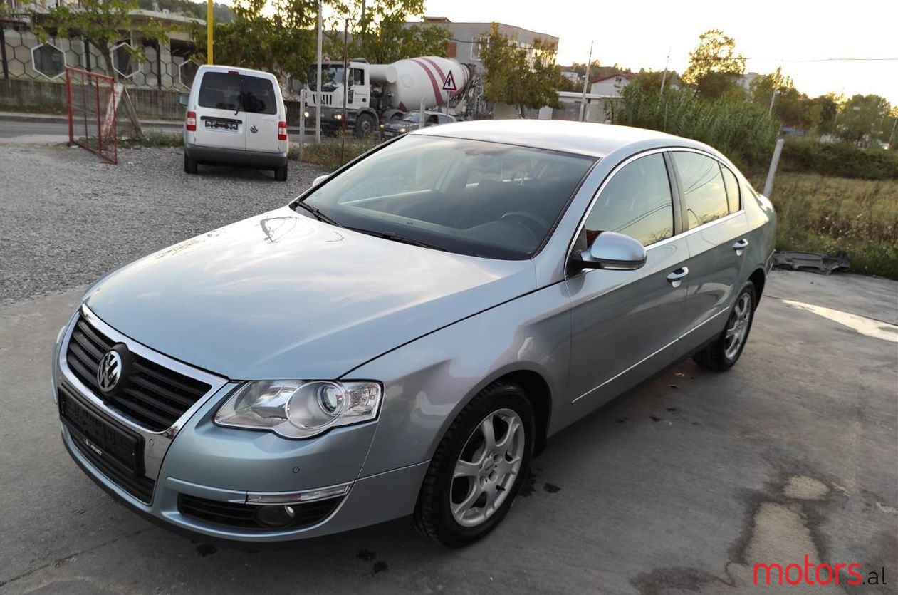 2007' Volkswagen Passat photo #1