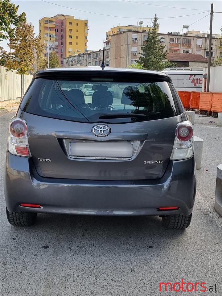 2010' Toyota Verso photo #5