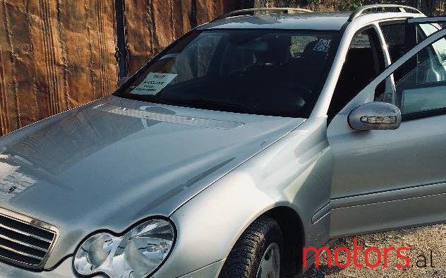 2005' Mercedes-Benz C-Class photo #1