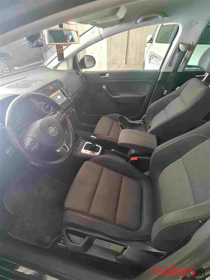 2012' Volkswagen Golf Plus photo #6