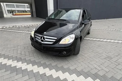 2010' Mercedes-Benz B 180