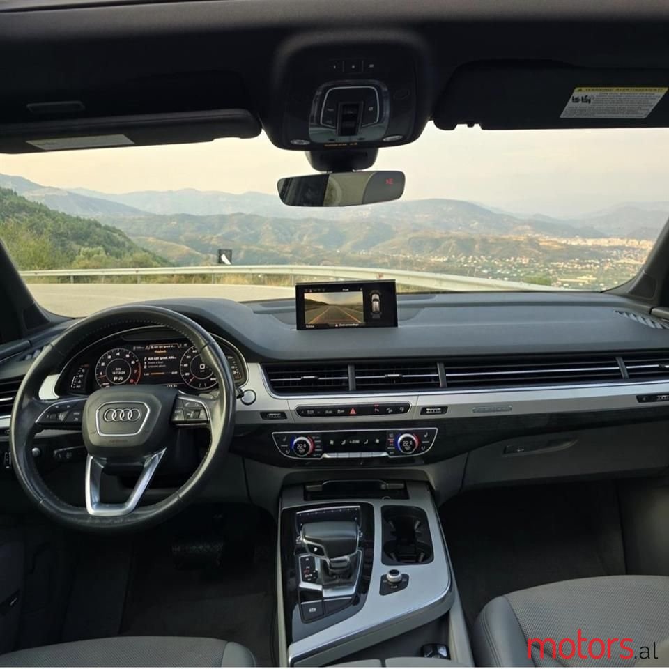 2017' Audi Q7 photo #4