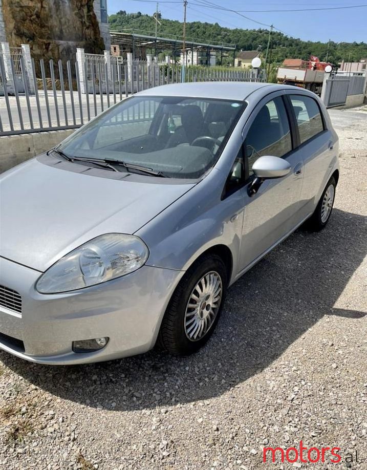 2008' Fiat Grande Punto photo #1