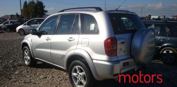 2003' Toyota RAV4 photo #2