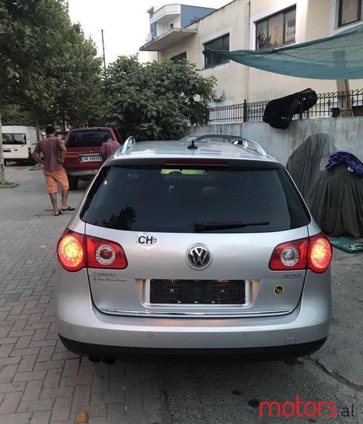 2007' Volkswagen Passat photo #2