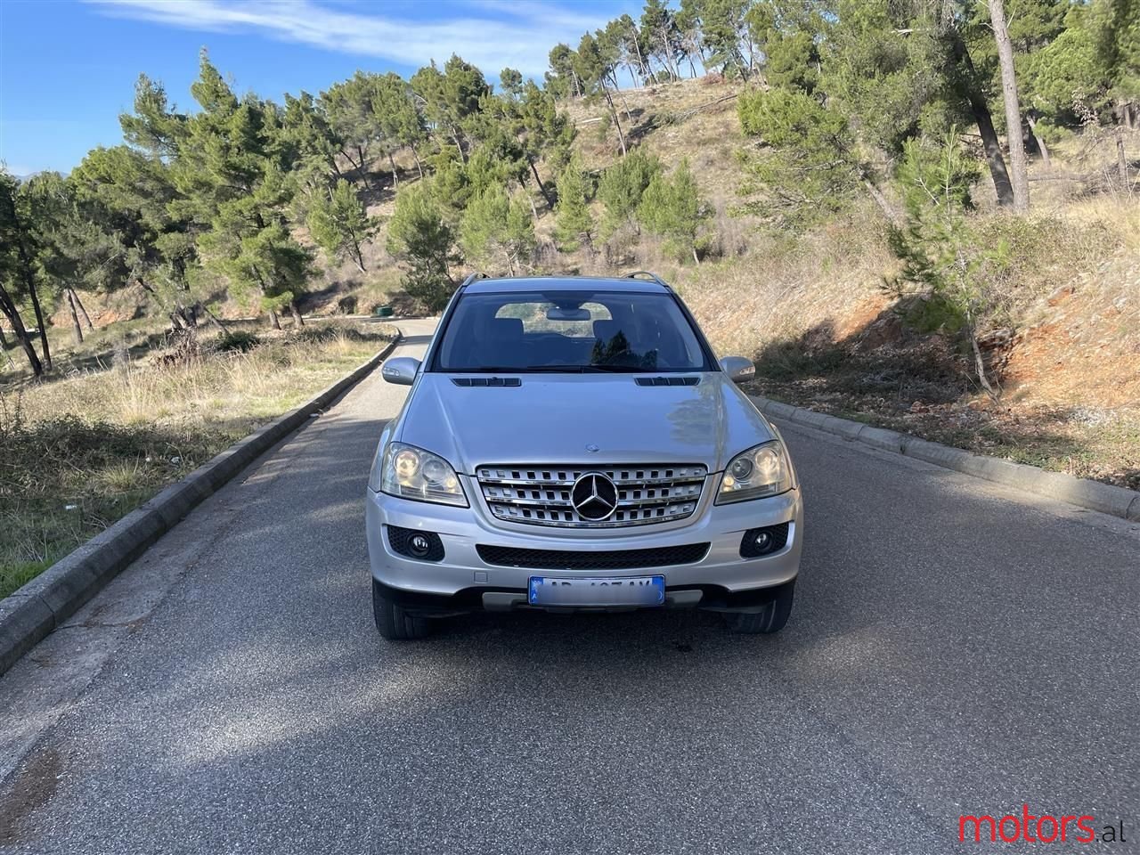 2006' Mercedes-Benz 320 photo #2